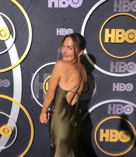 Meryem Uzerli'nin Emmy şıklığı transparan kıyafeti olay olmuştu - Resim: 4