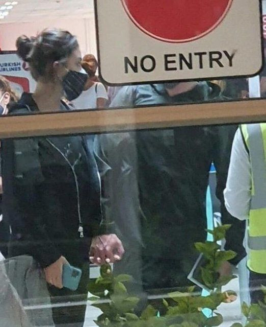 Hande Erçel Kerem Bürsin'den sürpriz pozlar geldi! Annesinin hamlesi şaşırttı - Resim: 2