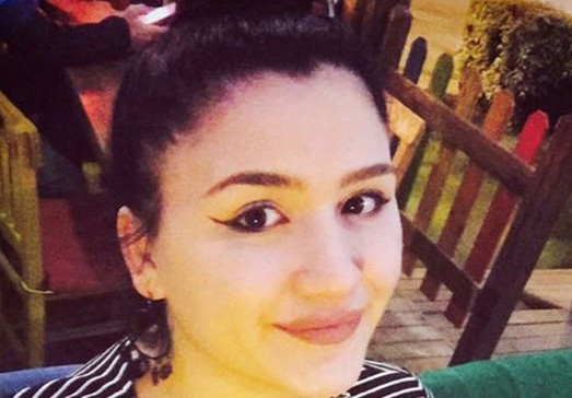 Silikon faciasında bomba gelişme dudak dolgusu yapan kuaför... - Resim: 3