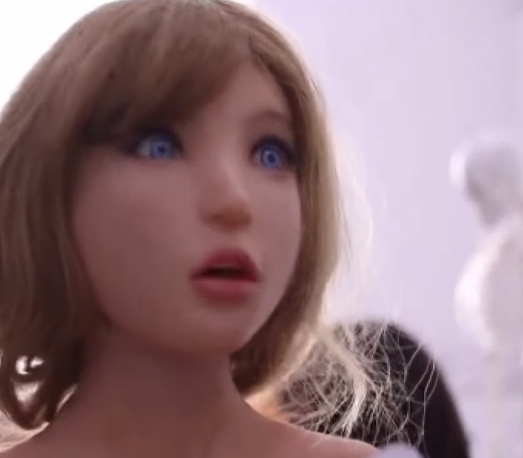 Sadece cinsel ilişki robotundan ibaret değil her numara onda! - Resim: 4