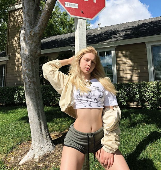 Aleyna Tilki uyuşturucu mu kullanıyor takipçilerinden olay pozlara tepki - Resim: 1