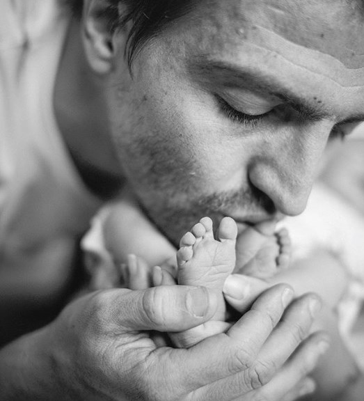 Caner Erkin ile Şükran Ovalı'nın bebekleri yoğun bakımda - Resim: 2