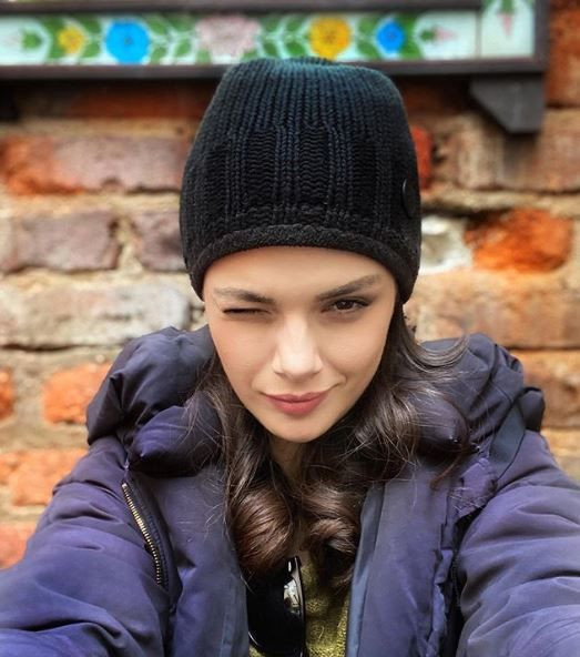 Mucize Doktor'un Nazlı'sı Sinem Ünsal sette yaşadıklarını anlattı! - Resim: 4