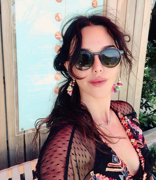 Hande Ataizi'nin Bodrum isyanı! 'Resmen geçirdiler' deyip anlattı - Resim: 2