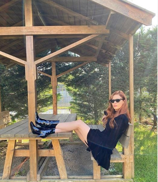 Mine Tugay spor yaptığı anları paylaştı! Yer yerinden oynadı - Resim: 2