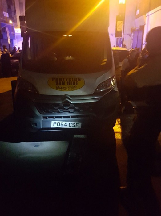 Londra'da son dakika araç namaz kılanların arasına daldı! İlk görüntüler - Resim: 3