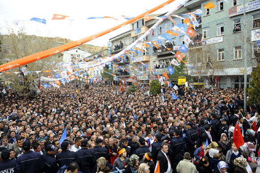 Erdoğan'ın binlerce kişiye seslendi - Resim: 1