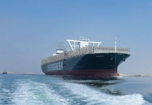 Ever Given aylar sonra yeniden Süveyş Kanalı'nda! Bu kez sorun yaşanmadı - Resim: 1