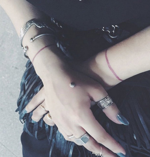 Sosyal medyanın yeni çılgınlığı 'vücut piercingi' - Resim: 2