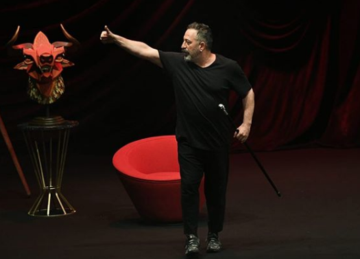 Cem Yılmaz'ın hayranlarına 4 dakika şoku! Karaborsa iddiaları sinirlendirdi - Resim: 4