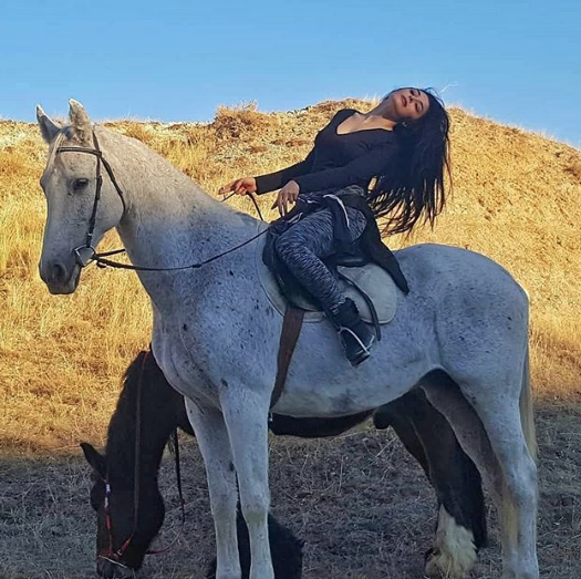 Büşra Cebe Eşkıya Dünyaya Hükümdar Olmaz'a transfer oldu - Resim: 4