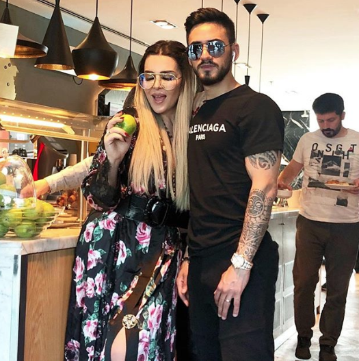 'Ulan erkek o erkek' yorumuna kızdı takipçisini rezil etti - Resim: 1