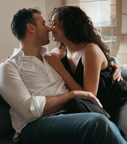 Azra Akın aşka geldi Dünya Güzeli eşi Atakan Koru'yla paylaşımına beğeni yağdı - Resim: 2