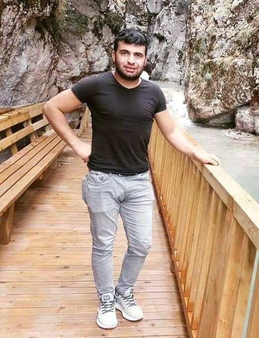 10 günlük evli çift yolda başıboş gezen taya çarptı ikisi de yoğun bakımda - Resim: 4