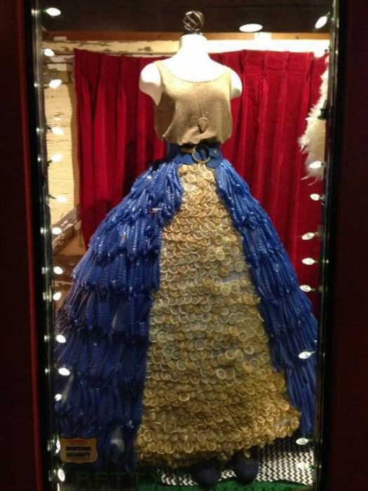 Bu kıyafetlerle sokağa çıkılmaz! - Resim: 2