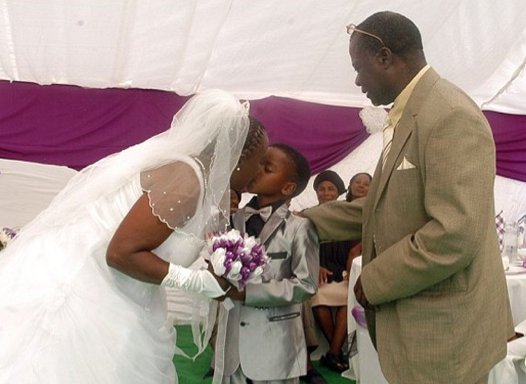 Gelin 61, damat ise 8 yaşında! - Resim: 2