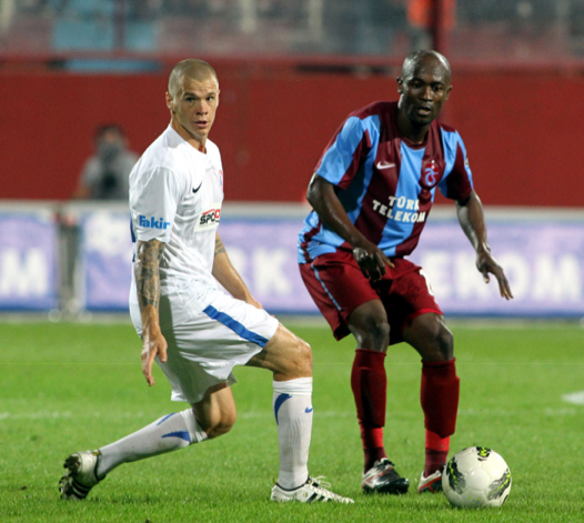 Avni Aker'de kıran kıran mücadele - Resim: 3