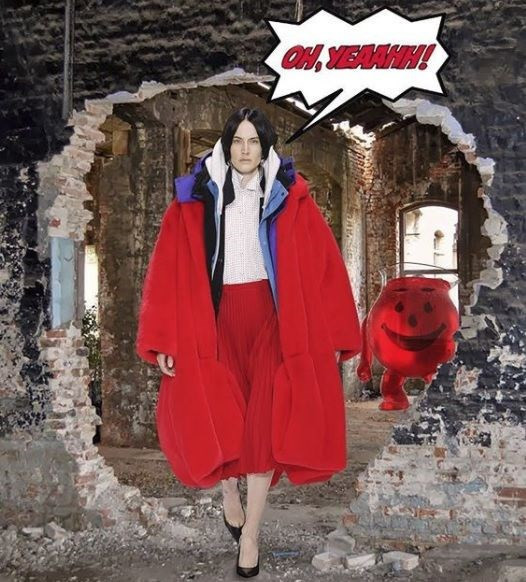 Paris Moda Haftası'nda bir garip dev palto trendi alay konusu oldu - Resim: 3