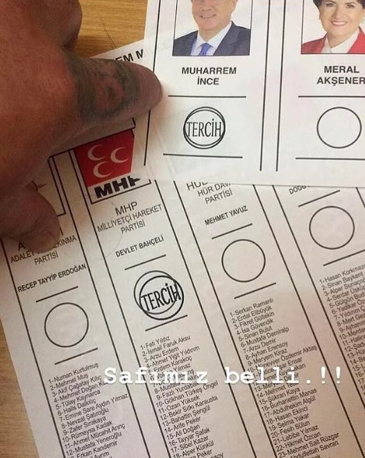 Seçimden en ilginç oy pusulası fotoğrafları! - Resim: 3