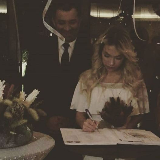 Arka Sokaklar'ın Mesut Komiser'i Şevket Çoruh evlendi bakın kimle - Resim: 4