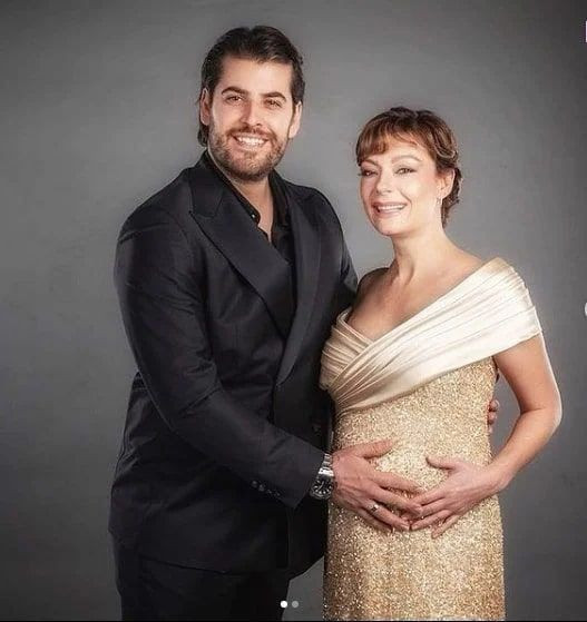 Sadakatsiz'in Derya'sı taze anne Özge Özder'in yazdıkları duygulandırdı eşi için... - Resim: 2