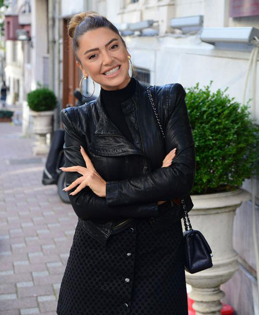 Hadise tüm merak edilenleri anlattı "Oyuncu değiliz ki gizleyelim" - Resim: 1