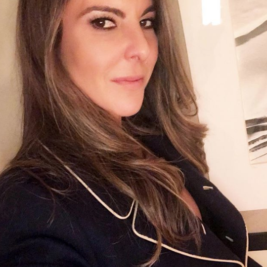 Efsane futbolcunun eşinin çıplak fotoğrafları internete sızdı - Resim: 2