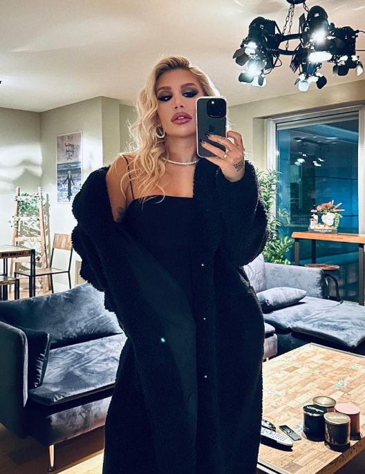 İrem Derici'den bikinili pozlar! Sevgilisi Atakan Işıktutan'dan flaş yorum: "Detay kaçmaz" - Resim: 1