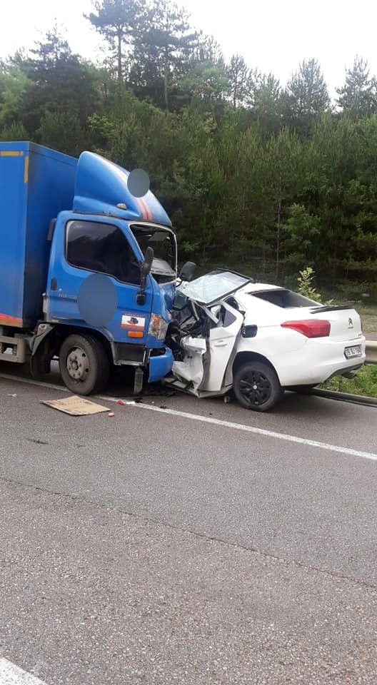 Sinop'ta korkunç kaza: 2 üniversiteli genç öldü 1 kişi yaralandı - Resim: 4