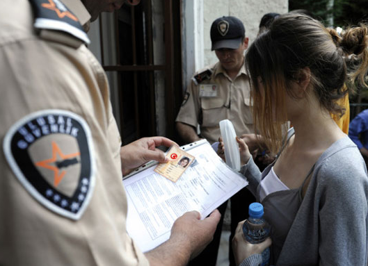 Binlerce aday ter döktü - Resim: 2