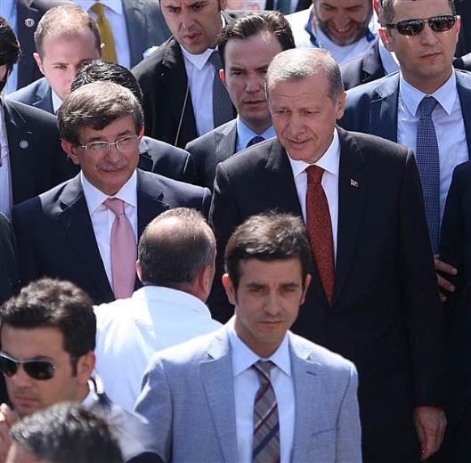 Erdoğan ve Davutoğlu aynı camide - Resim: 4