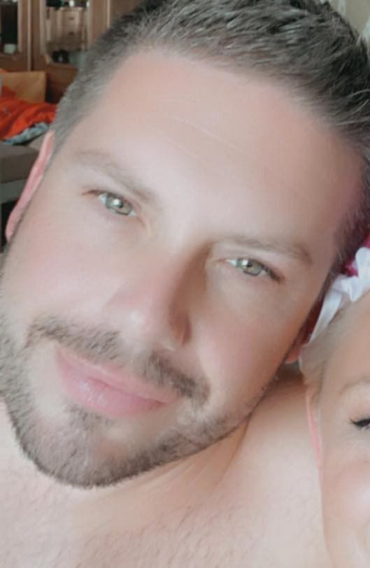 Ülkeyi ayağa kaldıran skandal! Ekip otosunda ilişkiye girdiler bedelini ağır ödediler - Resim: 2