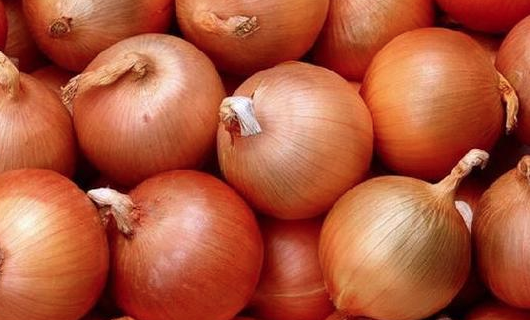 Soğan suyunun hiç bilmediğiniz 7 faydası! Saç derilerini... - Resim: 4