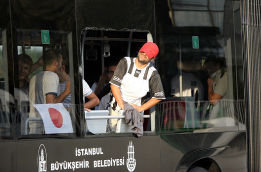 İlk derbide yine olaylar çıktı - Resim: 1