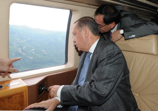 Erdoğan çizmeyi çekip dert dinledi - Resim: 3