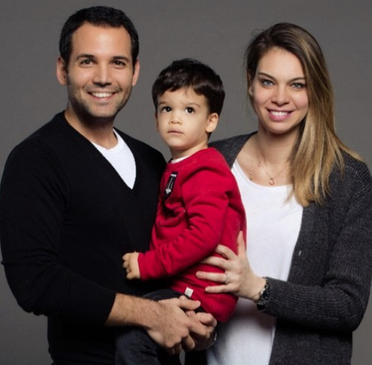 Güzel spiker Roksan Kunter, Hürrem Sultan'ın torunu çıktı - Resim: 4