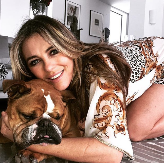 Ünlü ismin oğlu isyan etti: Anne, yalvarırım giyin artık - Resim: 1