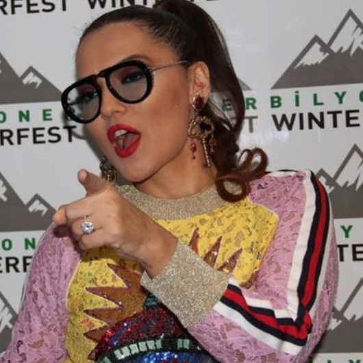 Uber-sarı taksi çekişmesinde Demet Akalın tarafını seçti - Resim: 4