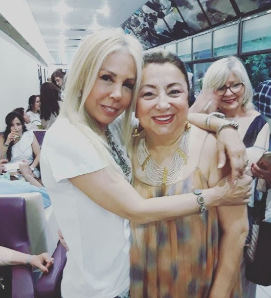 Semiha Yankı genç kızlara taş çıkarttı bikinili haline bakın - Resim: 1