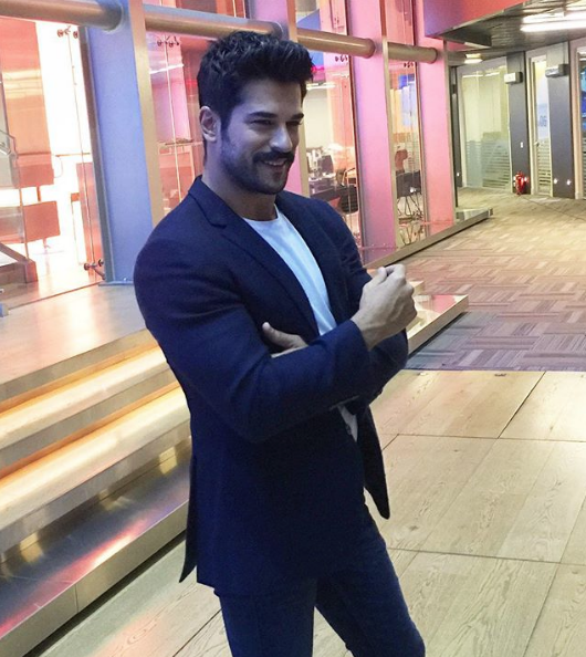 Burak Özçivit Kerem Bursin bunu yaptı görenler çılgına döndü - Resim: 2