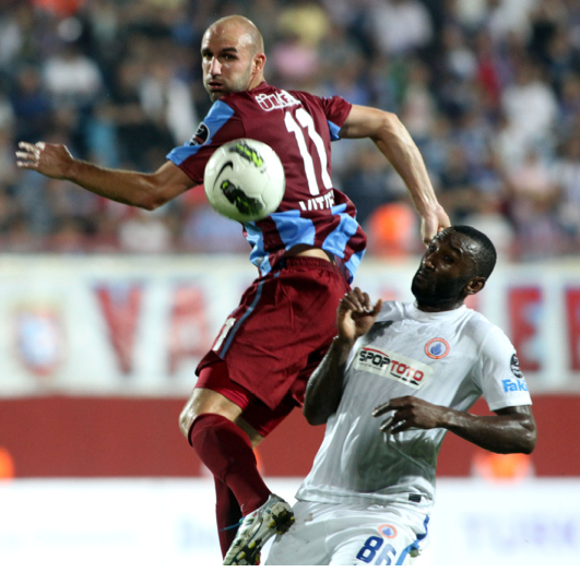 Avni Aker'de kıran kıran mücadele - Resim: 2