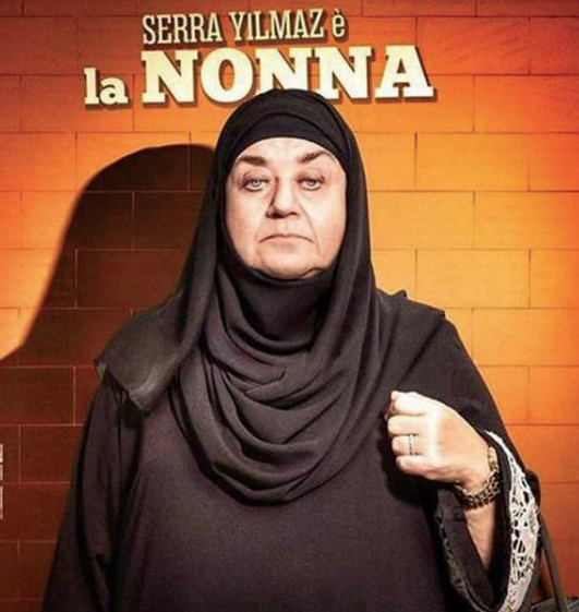 Başörtü takanlara 'öcü' diyen Serra Yılmaz çarşafa girdi - Resim: 4