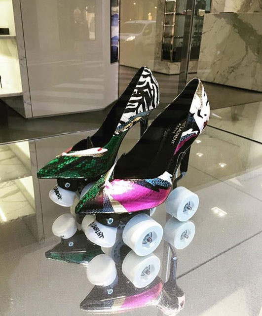 Patenli topuklu ayakkabı! Moda nereye gidiyor! - Resim: 4