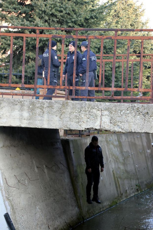 Bolu'da sır ölüm üniversite öğrencisi asılı bulundu - Resim: 1