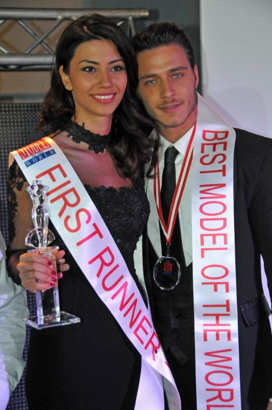 Eski model Ayşenur Özkan'dan mahkemeye ilginç başvuru - Resim: 1