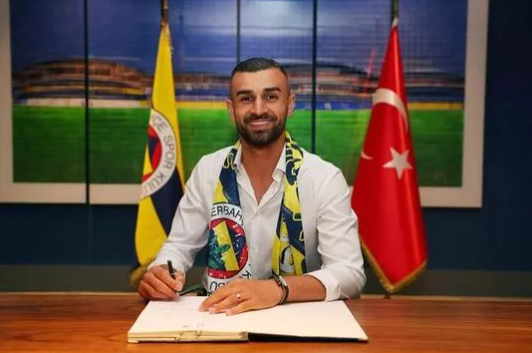 Serdar Dursun'dan sonra ikinci bomba patlıyor! İşte Fenerbahçe'nin yeni golcüsü - Resim: 0