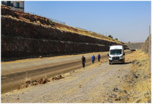 8 yaşındaki Narin'den haber yok! Araçlar, samanlıklar, boş evler arandı, Diyarbakır Valiliği'nden açıklama geldi - Resim: 3