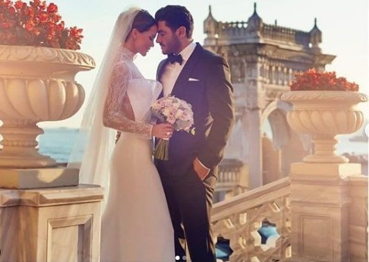 Kerimcan Durmaz'ın üzerine Ebru Şallı'nın eşi Uğur Akkuş yürüdü sebebi ise bakın ne - Resim: 4