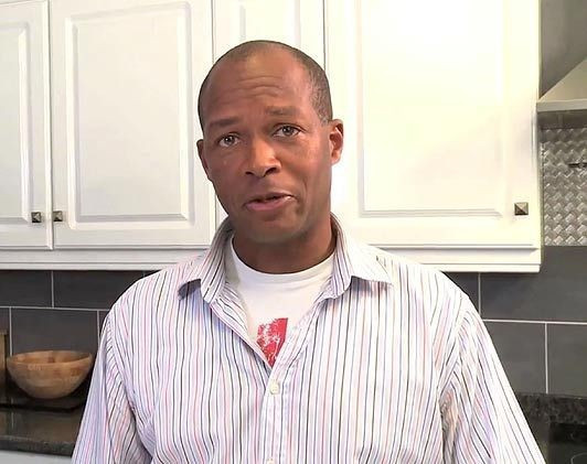 Kendi idrarını içiyor banyo yapıyor! 50 kiloyu böyle vermiş - Resim: 3