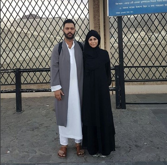 Esra Erol'da evlenen Caner ve Berke Umre'ye gitti - Resim: 1